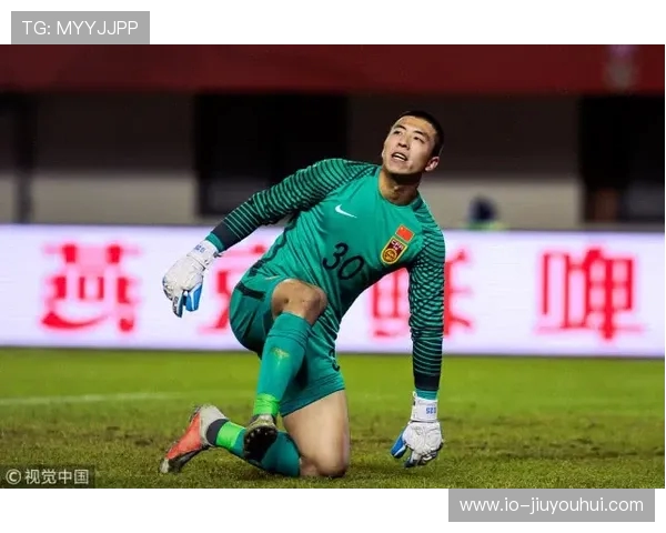 经典足球门将比赛规则解析与创新发展探讨